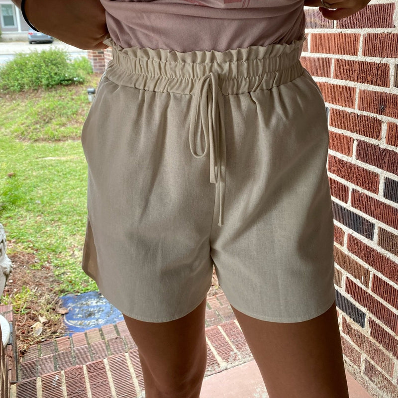 Sami Smocked Linen Shorts