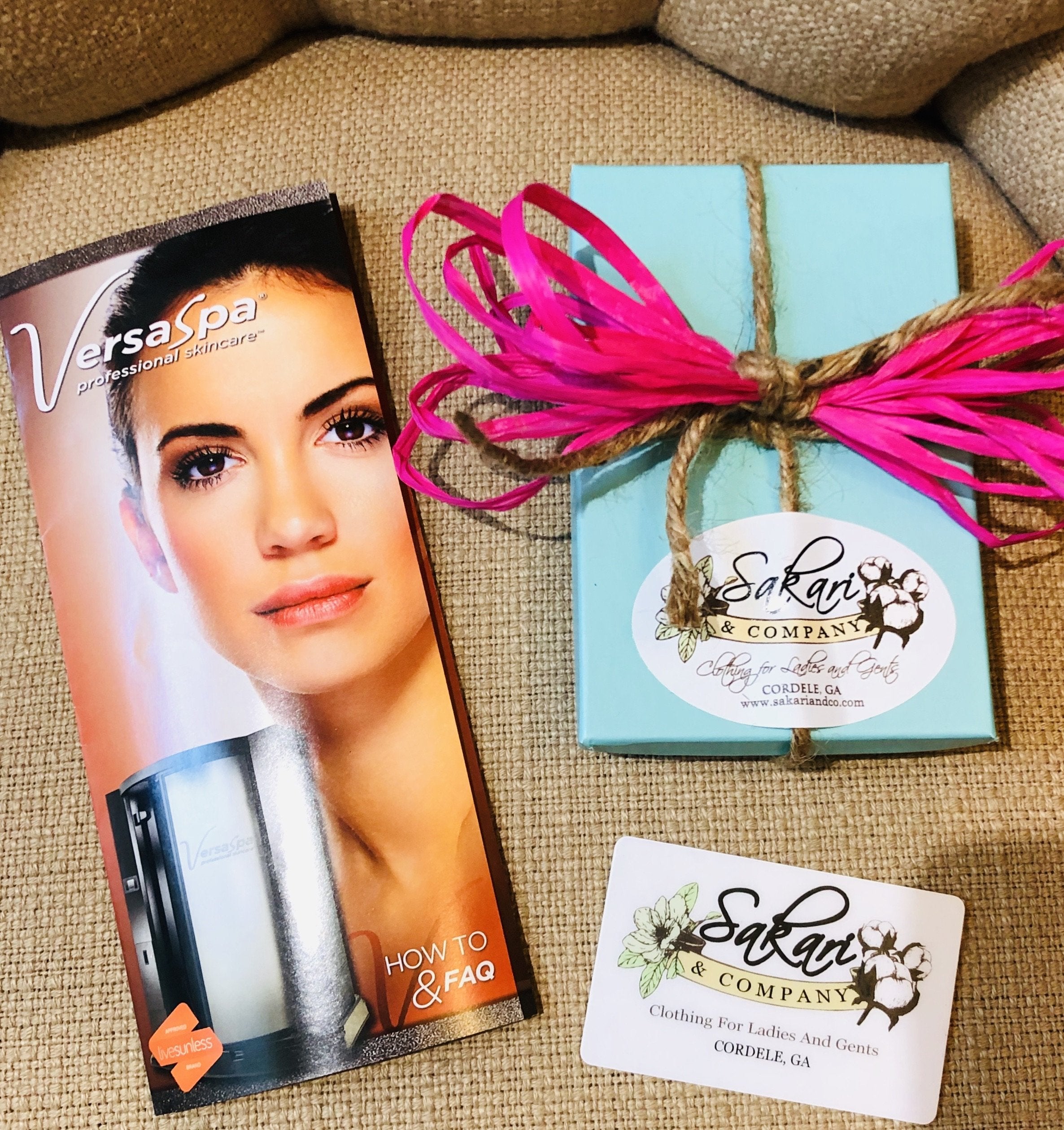 Versa Spray VersaSpa Spray Tan Package - 15 Sprays Years Round – Sakari & Company