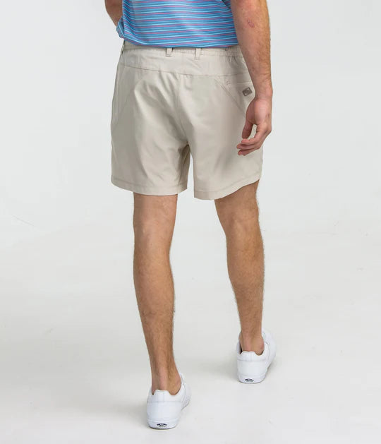 Southern Shirt Everyday Hybrid Short